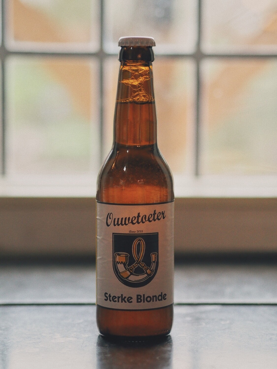 Flesje Ouwetoeter sterk blond Bier 33 cl Flesje Ouwetoeter sterk blond Bier 33 cl