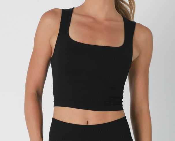CLEAN LINE SQ NECK TOP NS8252