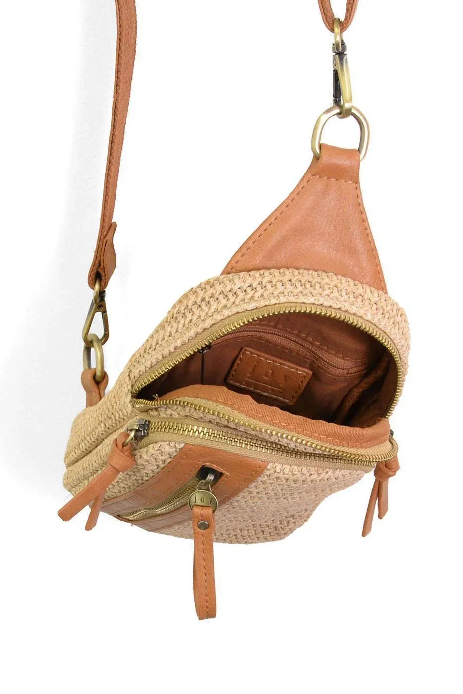 SKYLAR STRAW SLING BAG L8279
