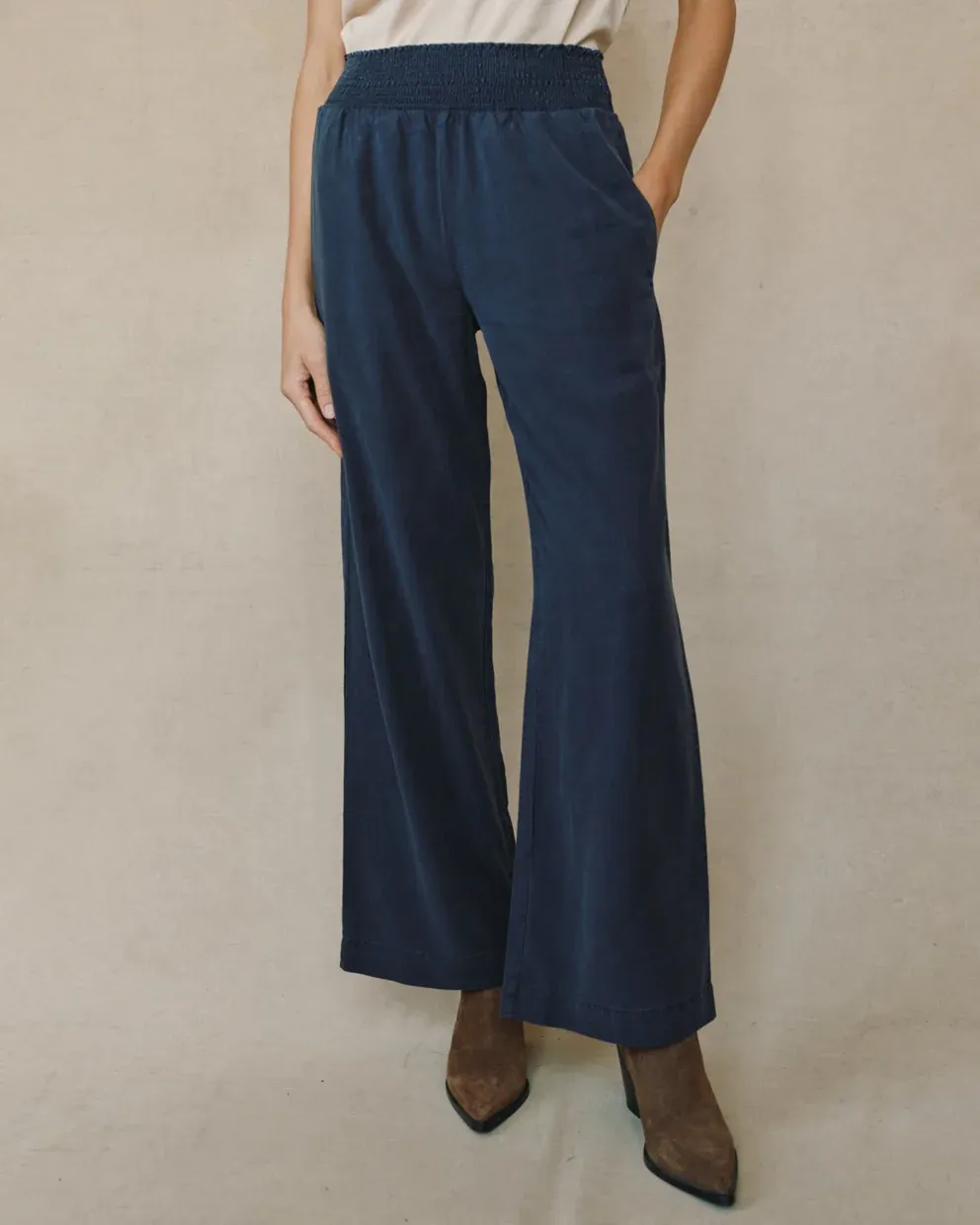 SMOCKED WAIST PANT BDSH B3051-654-303, Color: ENSEA, Size: XS