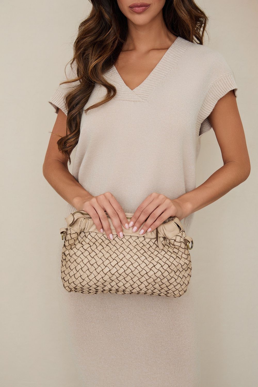BRAIDED CROSSBODY BAG 458, Color: BGE