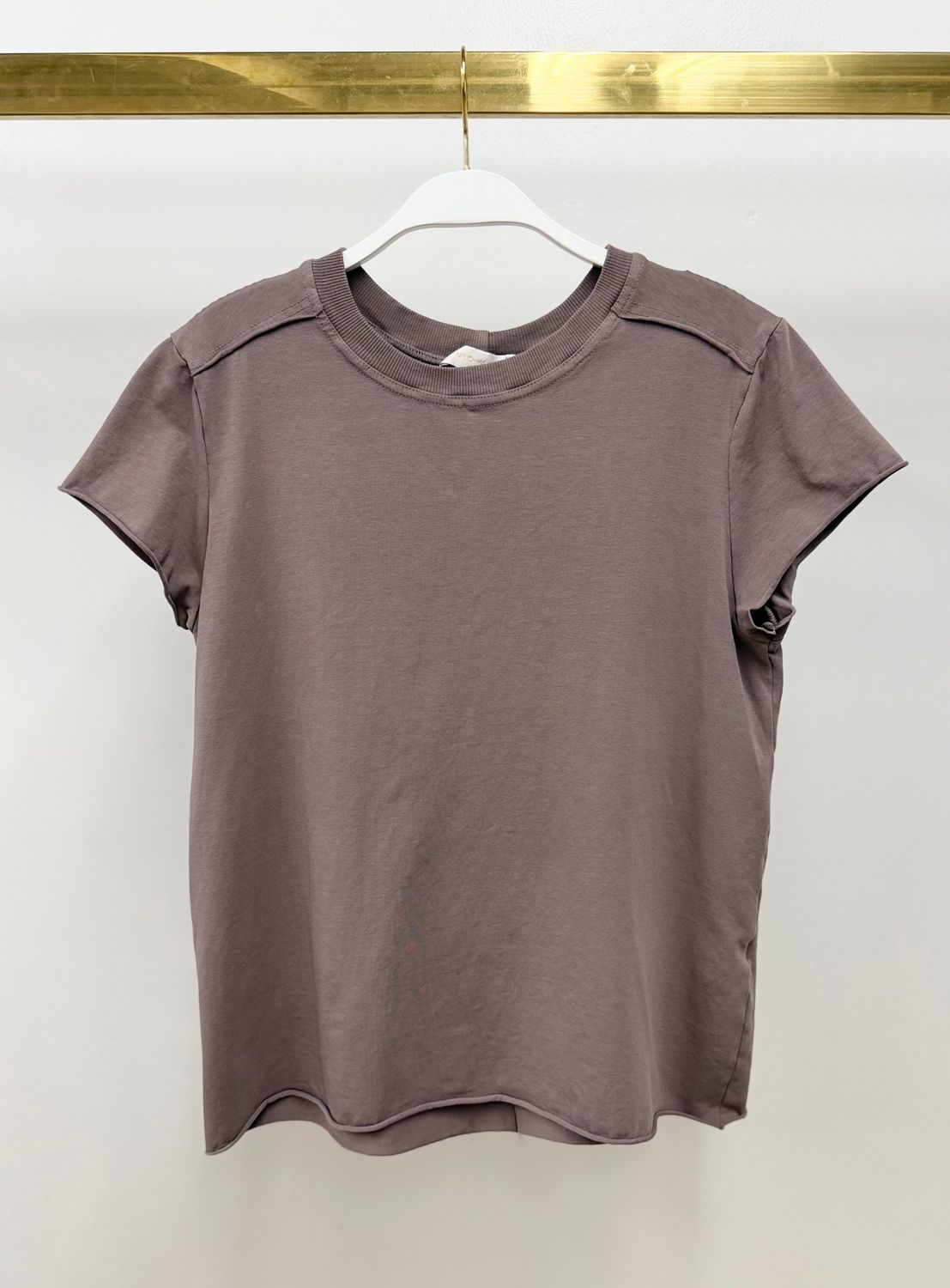 BACK SEAM SHORT SLEEVE TEE 724140