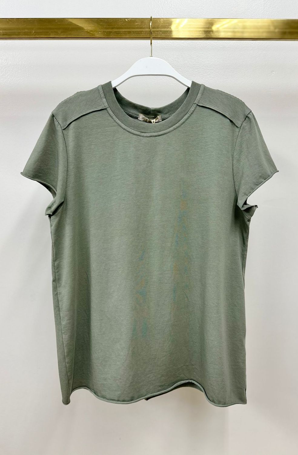 BACK SEAM SHORT SLEEVE TEE 724140