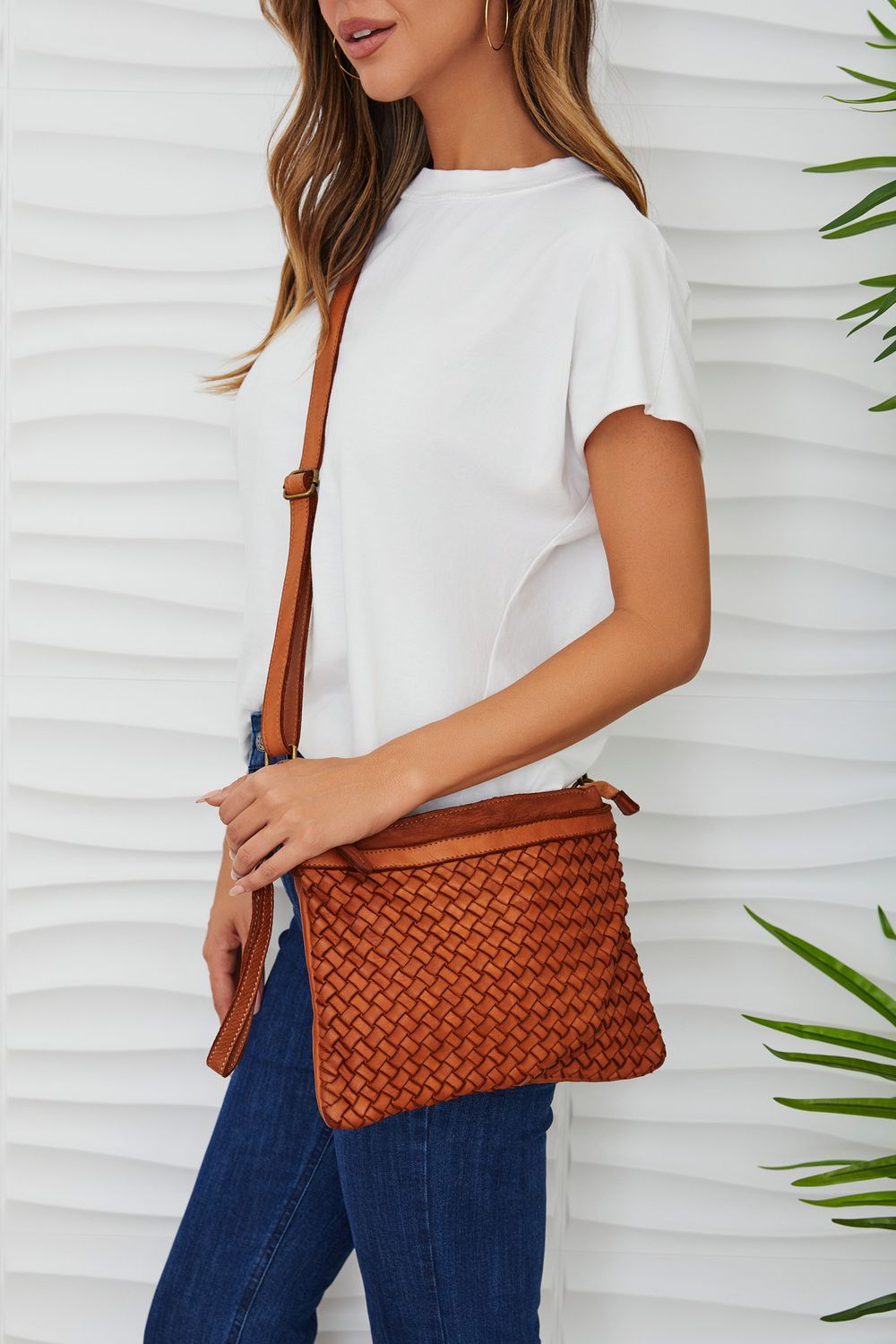 BRAIDED SHOULDER BAG 137