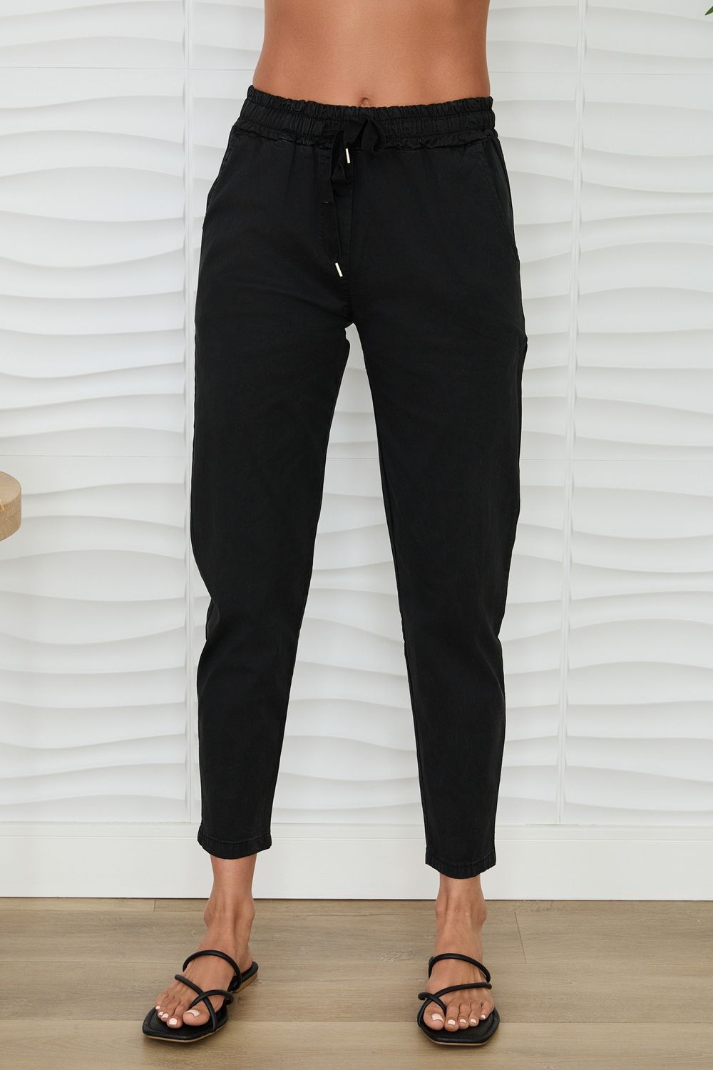 DRAWSTRING LIGHTWEIGHT JOGGER 05266