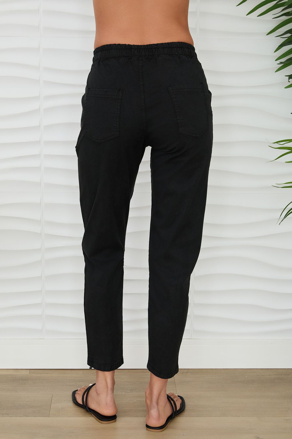 DRAWSTRING LIGHTWEIGHT JOGGER 05266