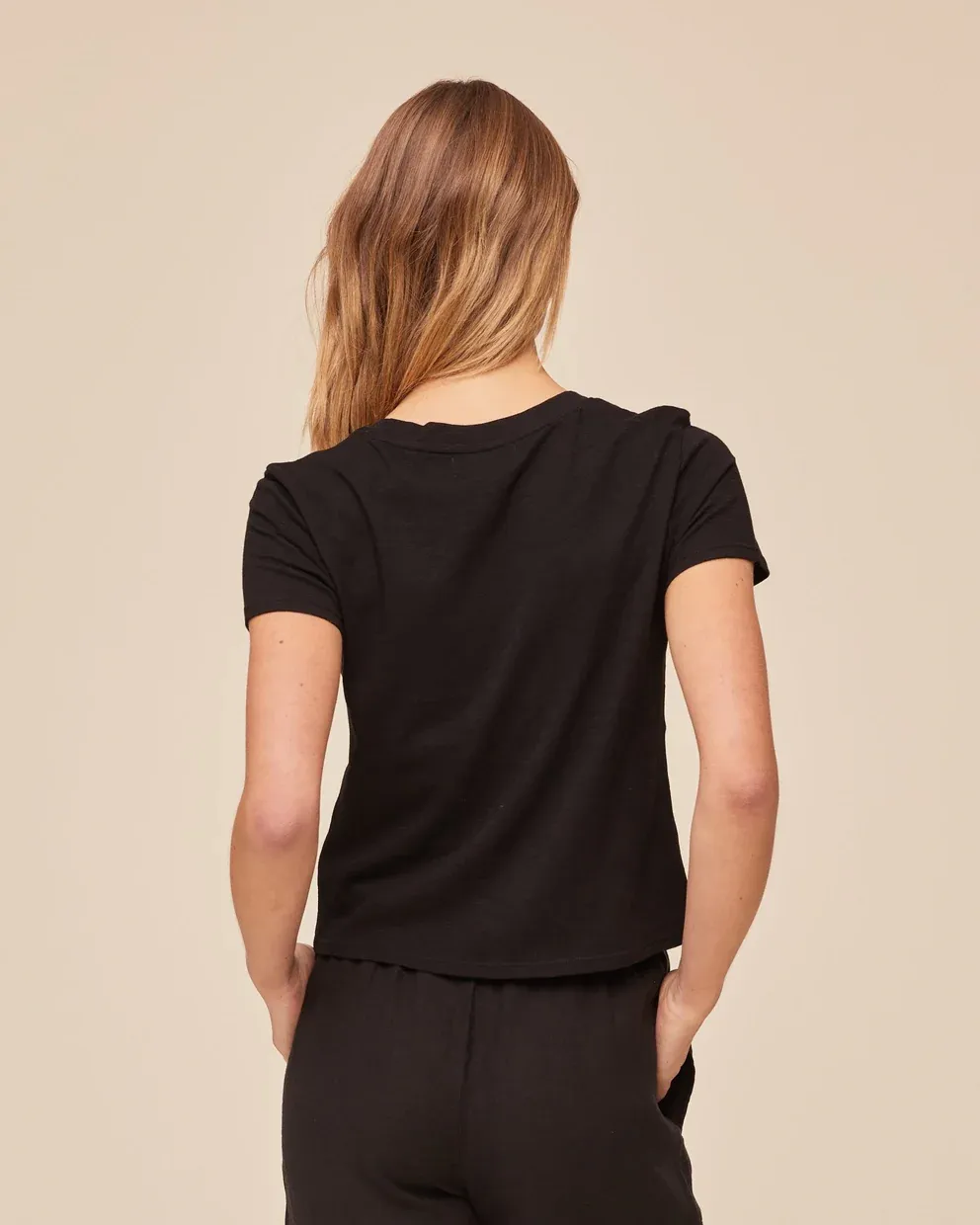 V-NECK TEE BDSH  B2797-G28-302