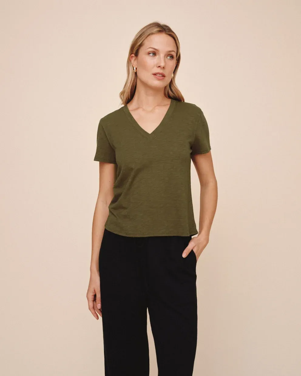 V-NECK TEE BDSH  B2797-G28-302