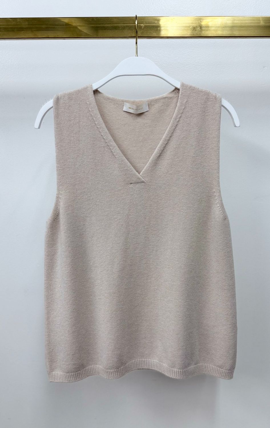 SLEEVELESSV-NECK KNIT TOP 330123
