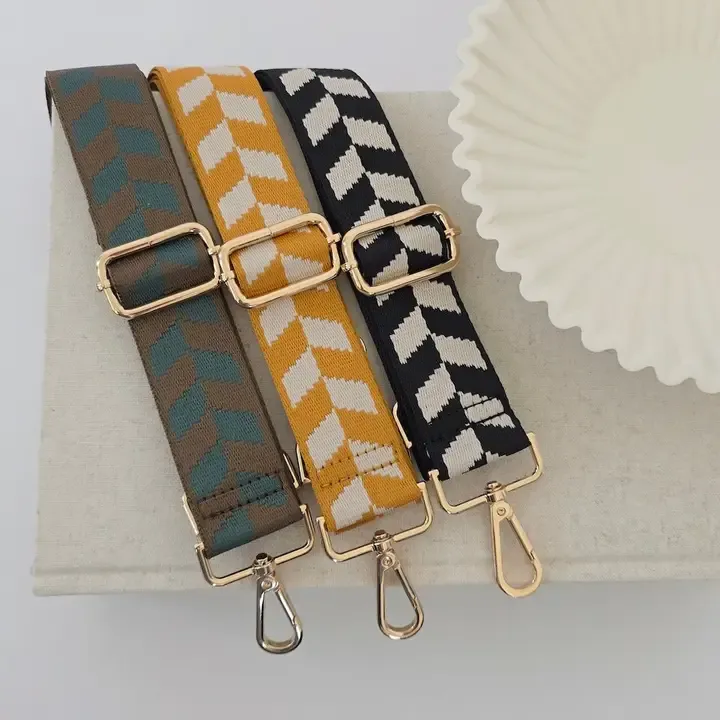 CHER CHEVRON GUITAR STRAP