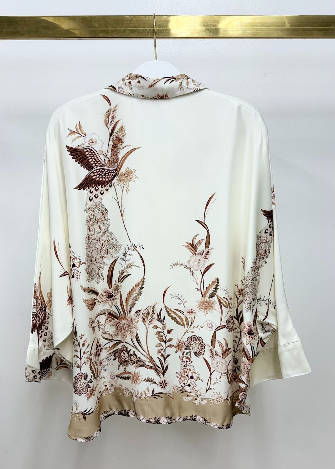 PEACOCK FLORAL BTTN DWN 800881