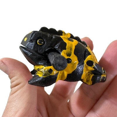 1.5" Yellow Dart Frog