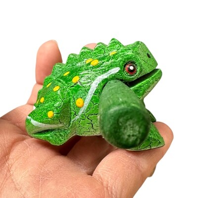 1.5” Green Leaf Frog