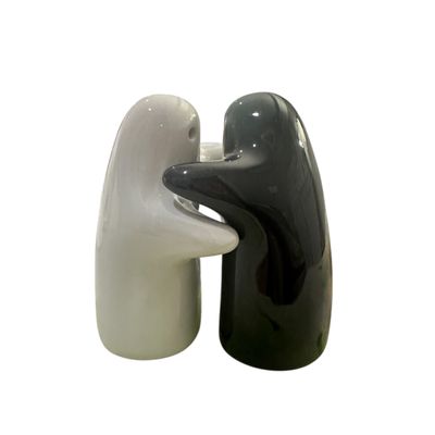 Ghost Hug Salt &amp; Pepper Shaker Set – Red &amp; White