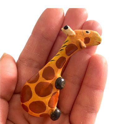 5 Giraffe Shelf Sitters