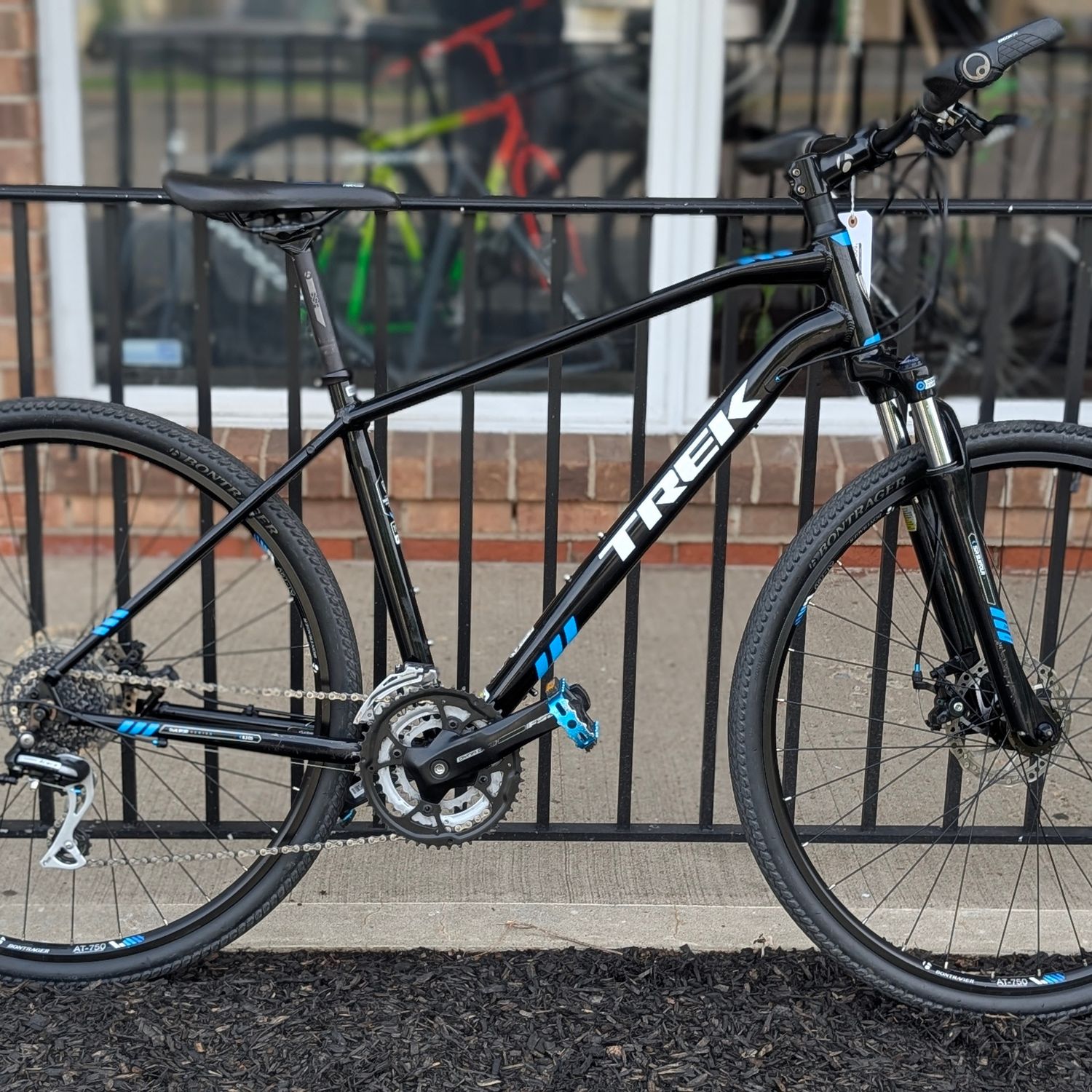 Used Trek Dual Sport 8.3 - Black - Large