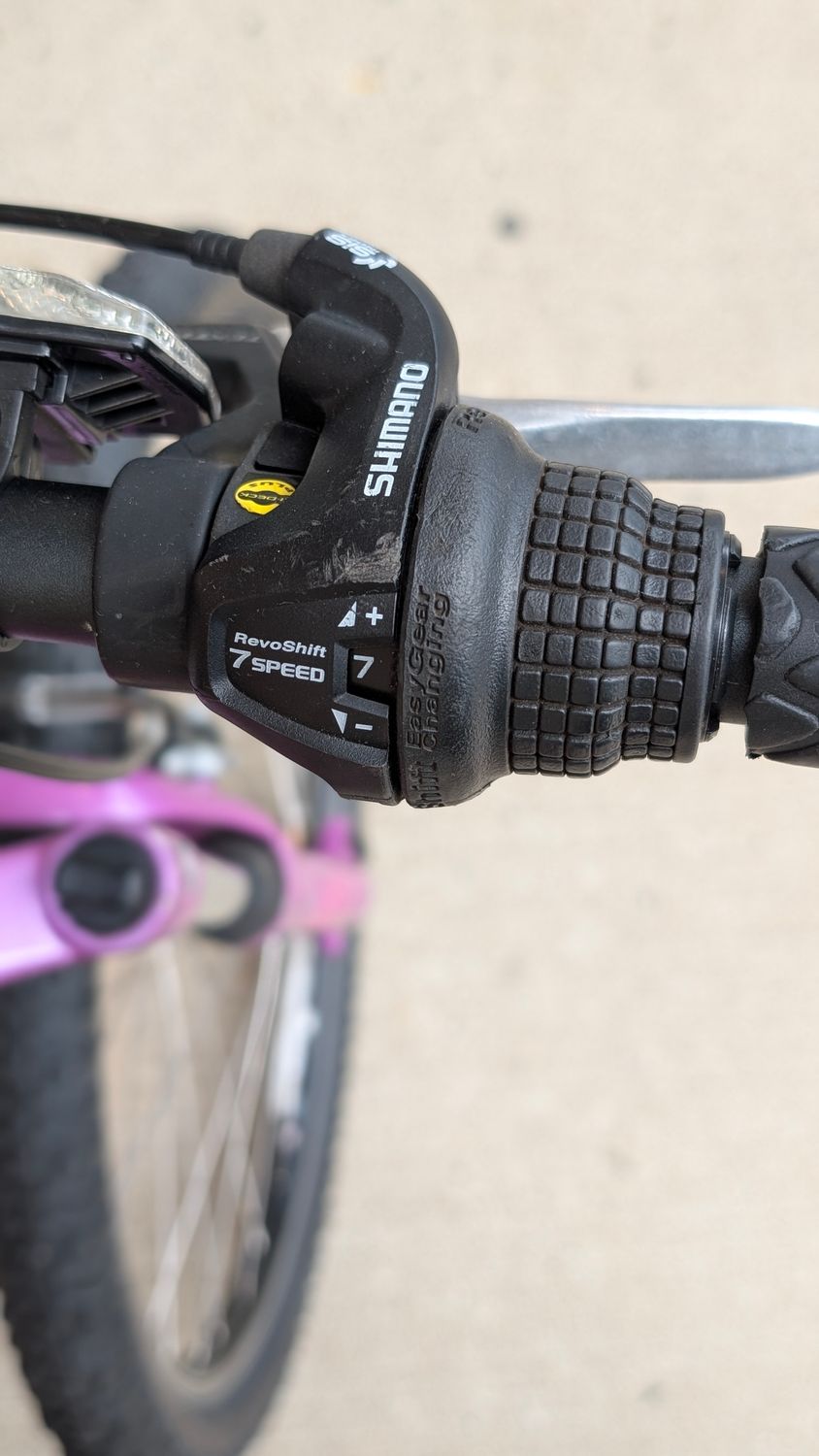 Used Specialized Hotrock - Pink - 24”