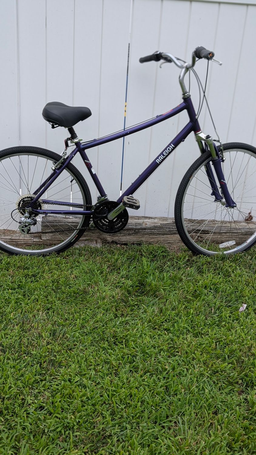 Used Raleigh Route 30 - Purple - Large