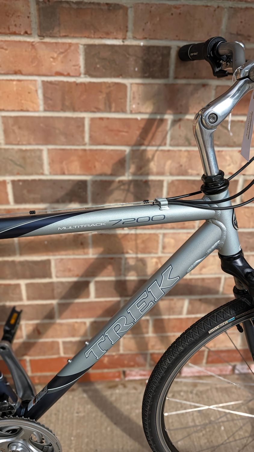 Used Trek 7200 - Silver - XXL