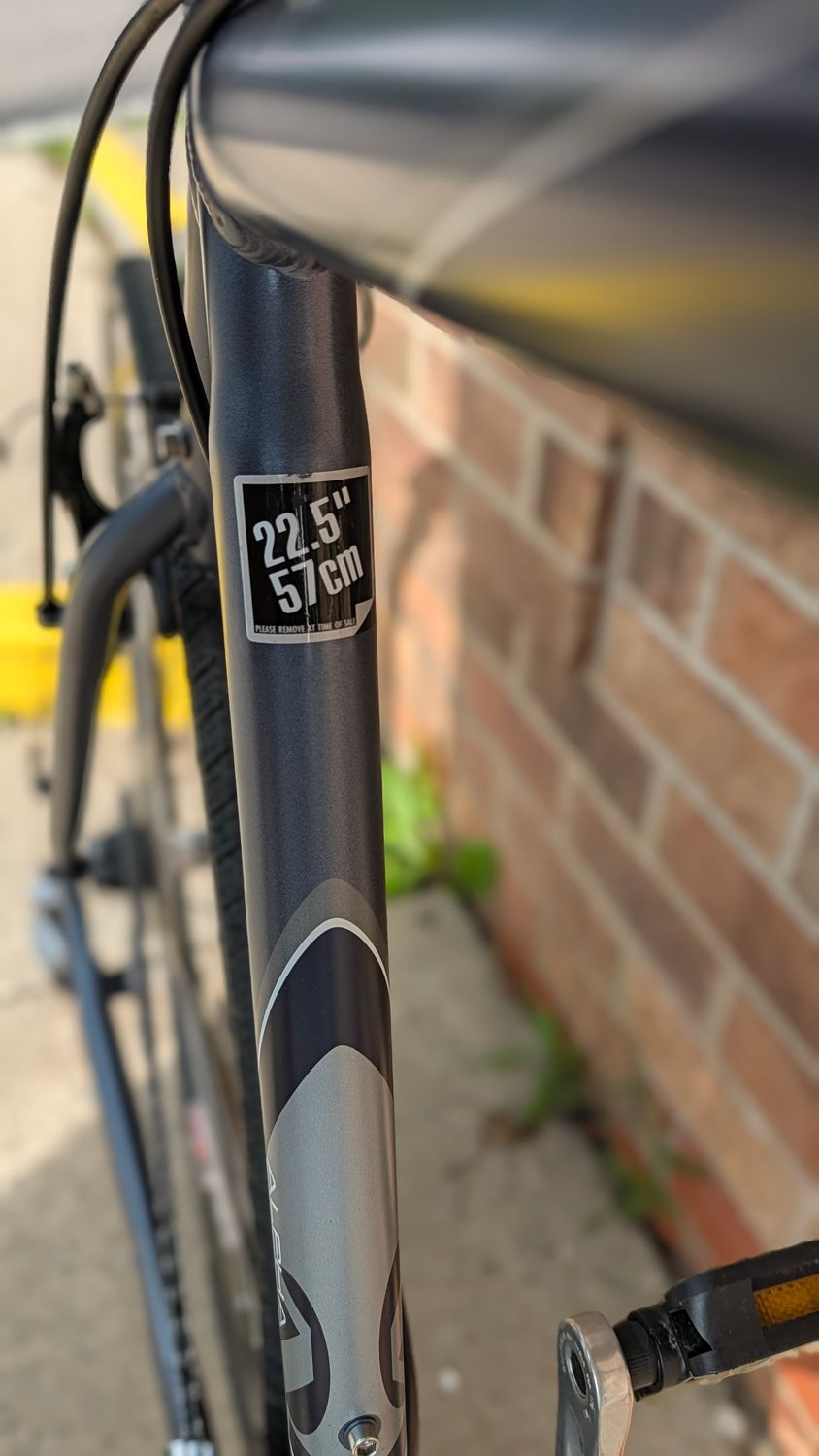 Used Trek 7200 - Silver - XXL