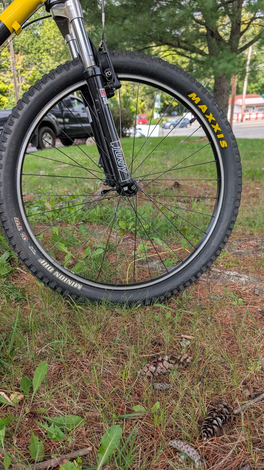 Used Cannondale F300 - Medium - Yellow