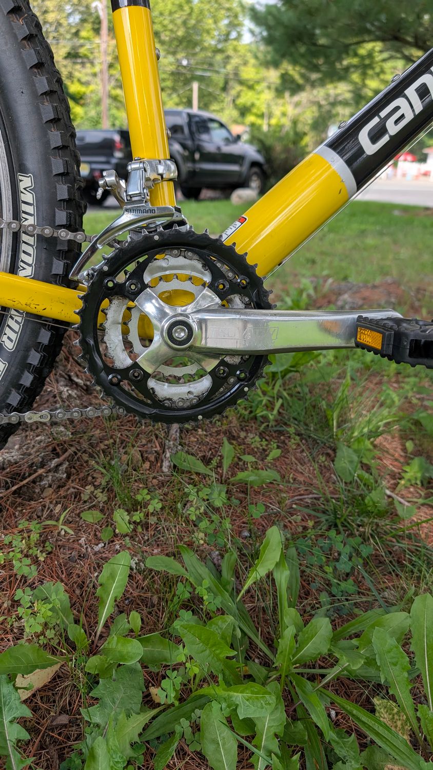 Used Cannondale F300 - Medium - Yellow