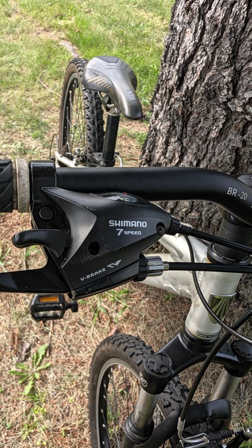 Used Trek 3700 - Silver - XS