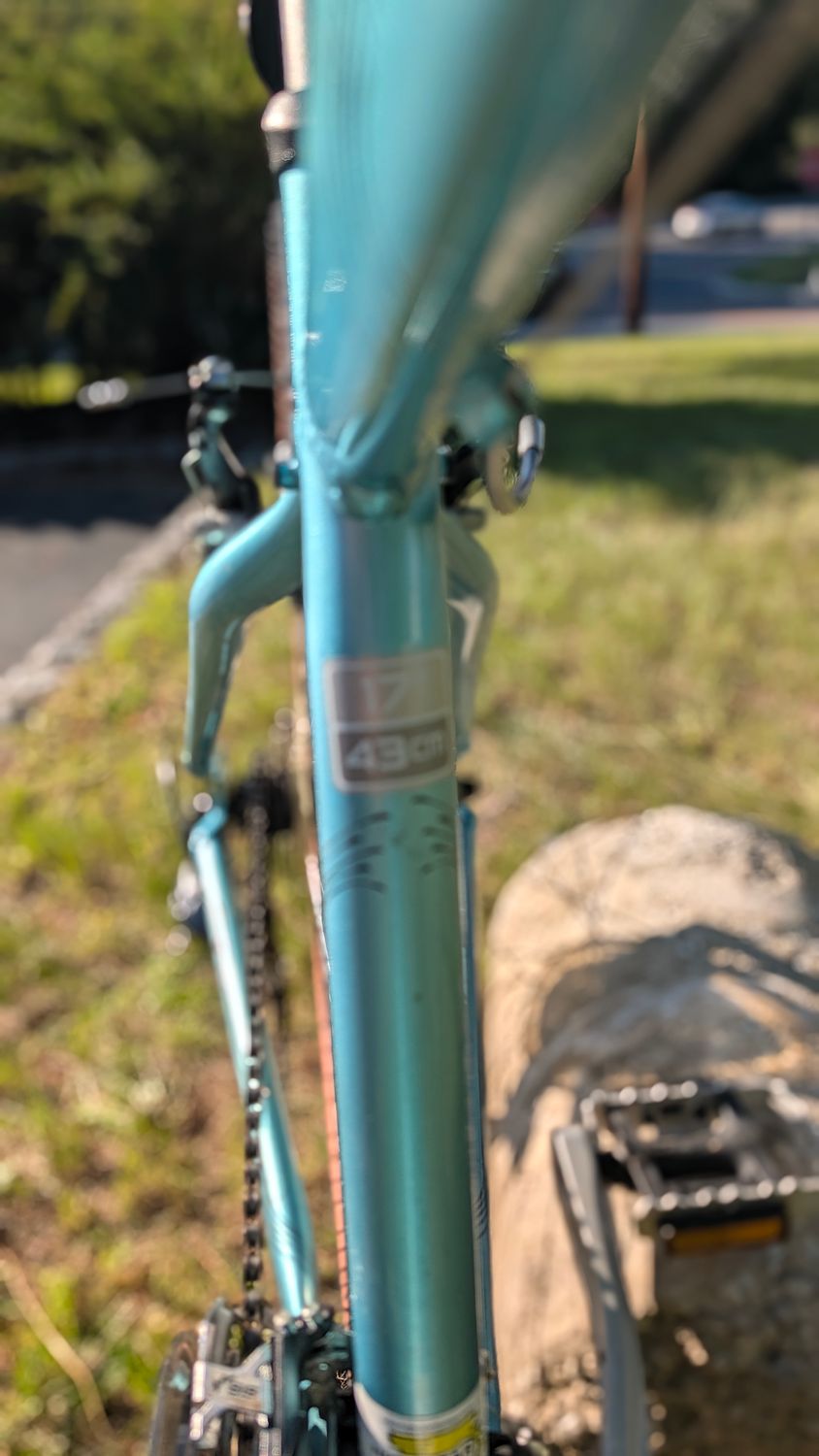 Used Trek 7.3 FX - Blue - Medium