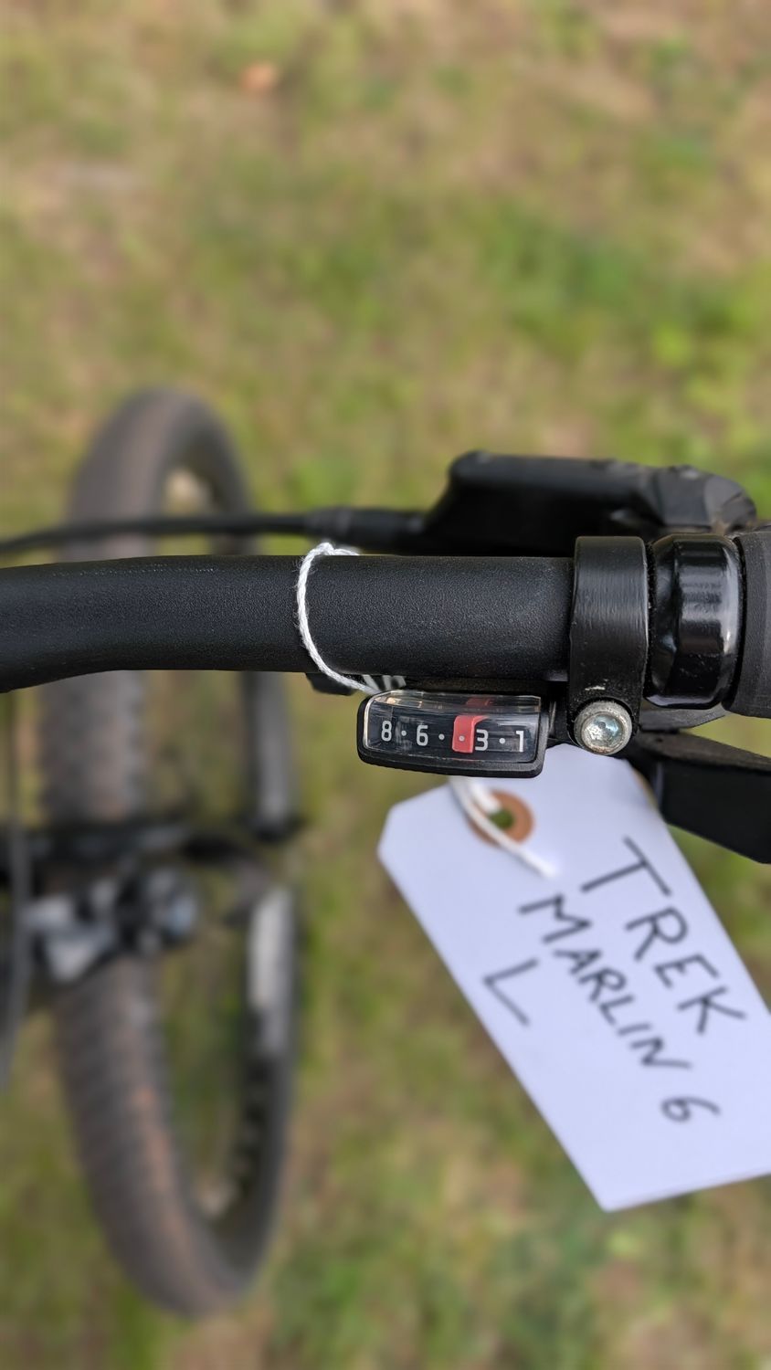 Used Trek Marlin 6 - Dark Grey - Large
