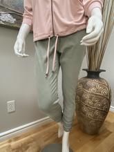 Tribal Jungle Jean, Size: 14