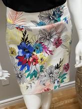 Skirt , Size: 4