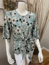 Blouse, Size: M