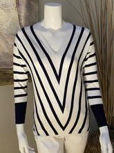 Sweater, Size: S