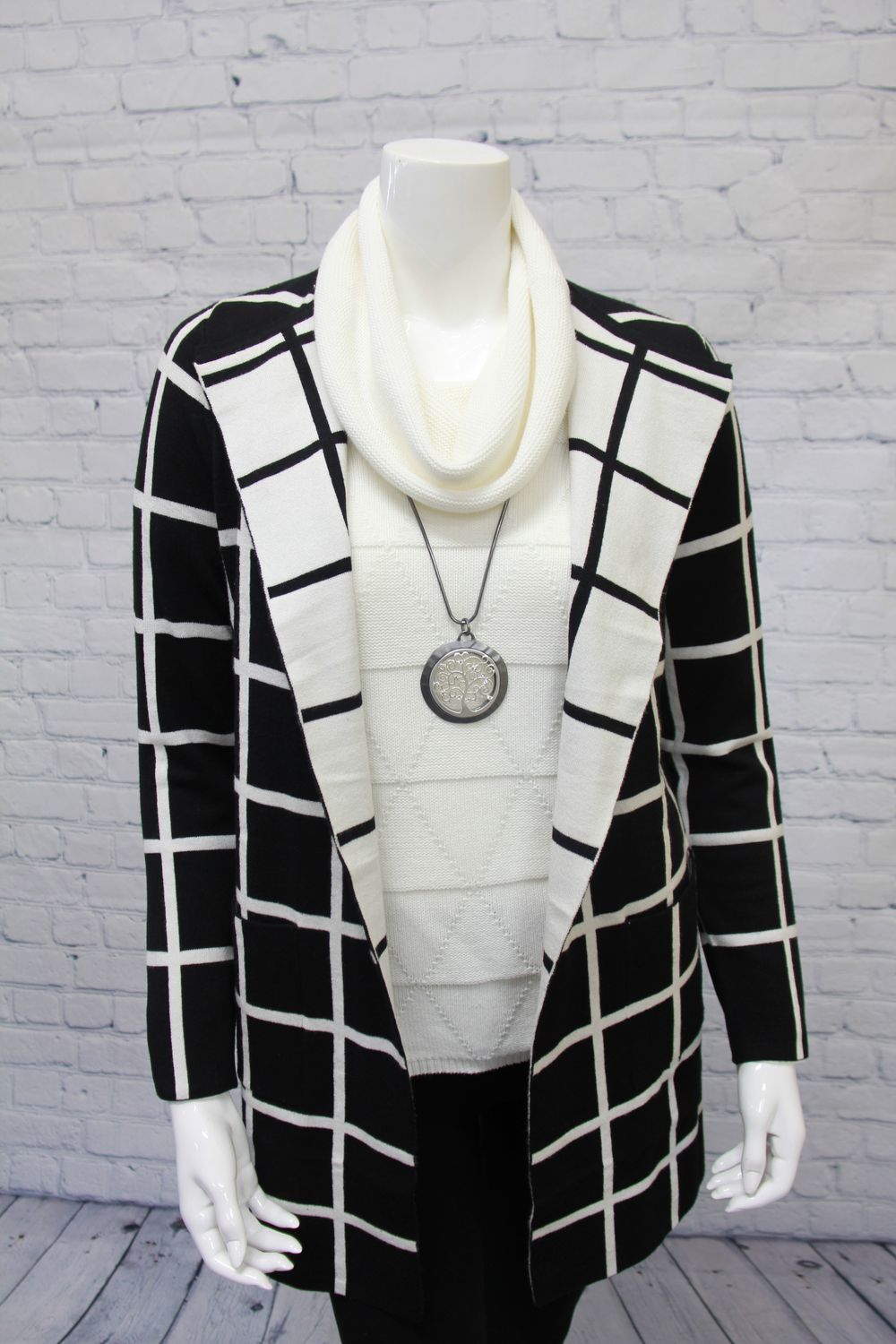 Black &amp; White Cardigan, Size: XS