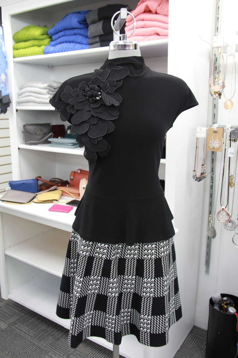 Black/White Knit Skirt
