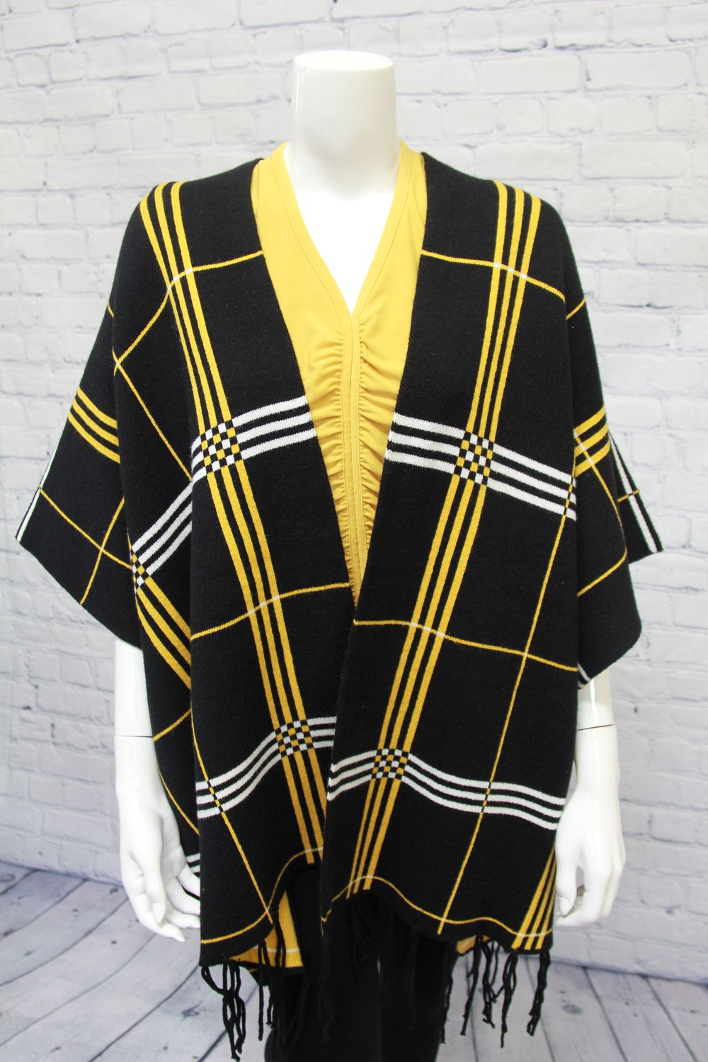 Black/Dijon Knit Poncho, Size: S/M