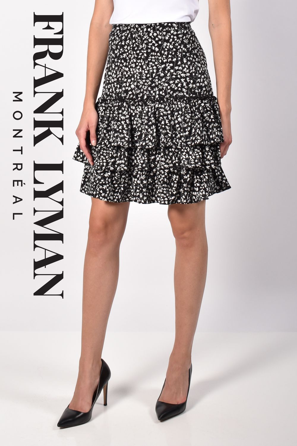 Black/Off White Knit Skirt, Size: 6