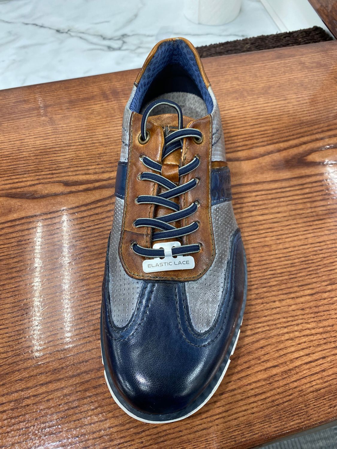 Silvan Elastic Lace Shoe