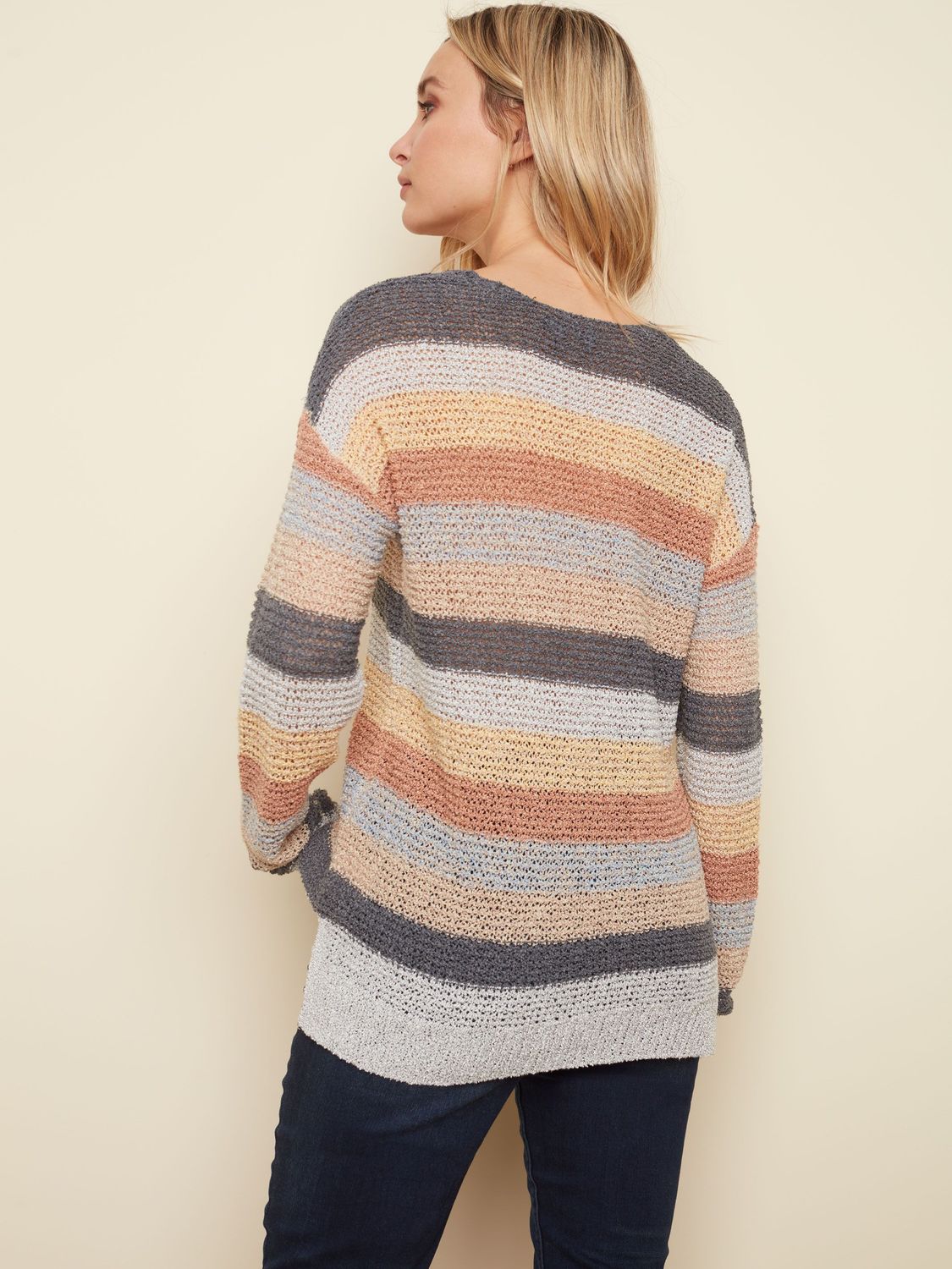 Long Sleeve V-Neck, Size: XS