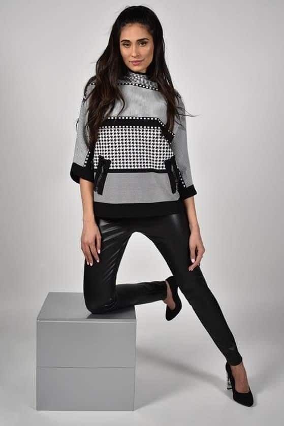 Black/White Knit Top 213523