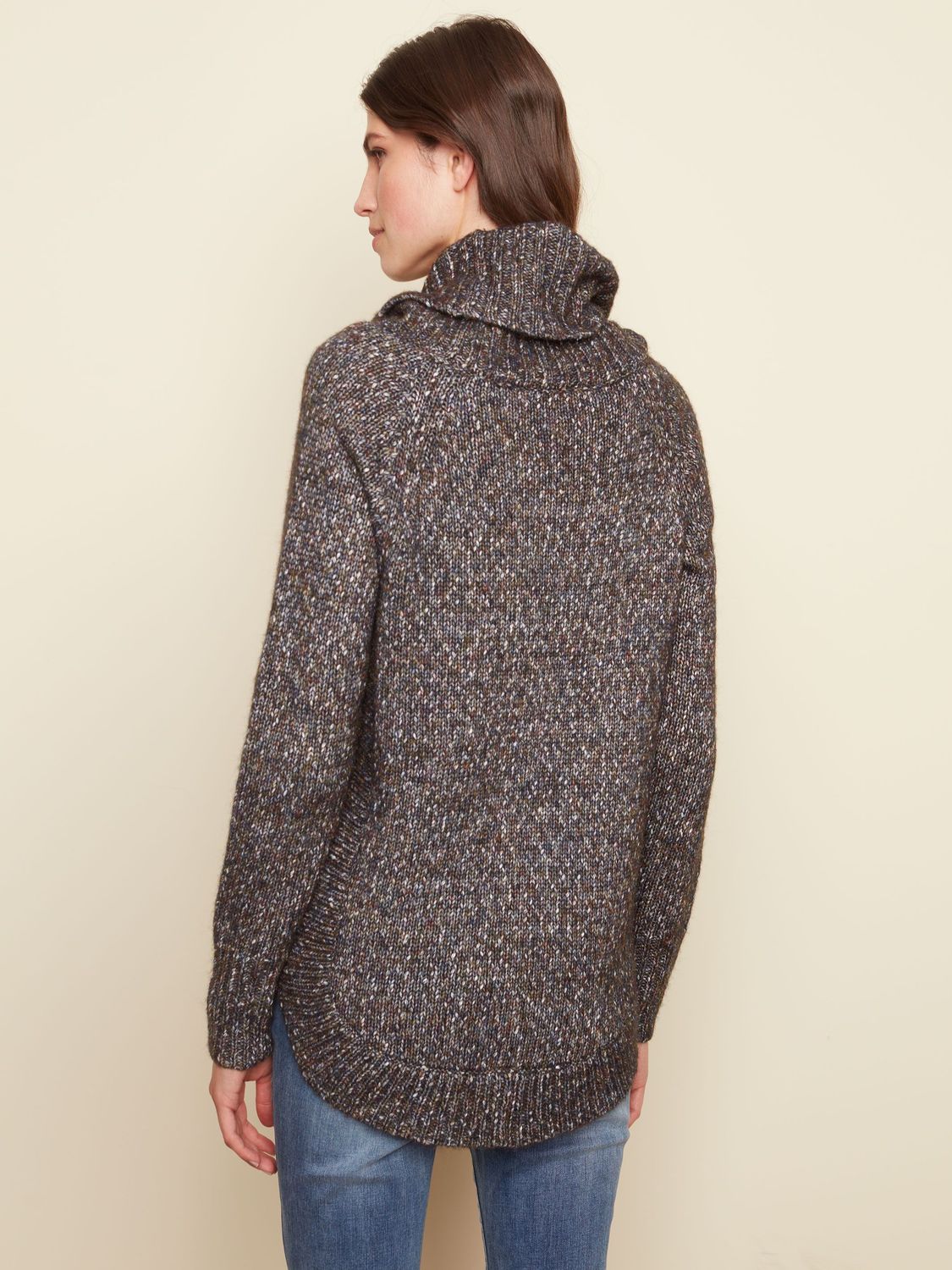 Raglan Sleeve Turtleneck With Pockets