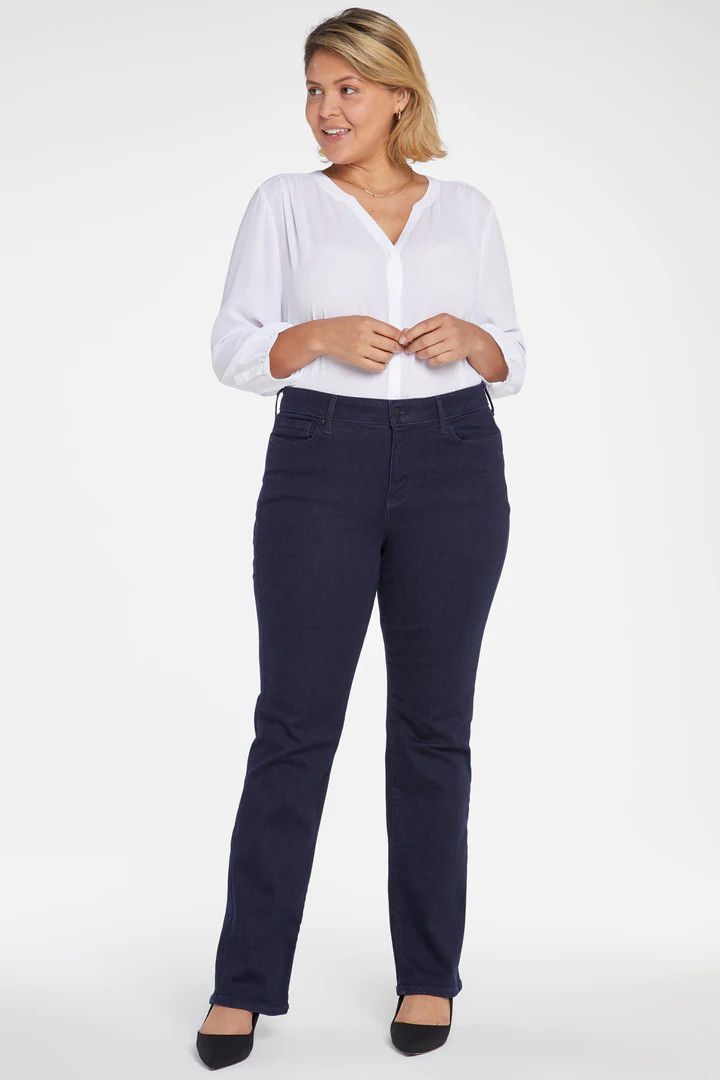 Marilyn Straight Jeans In Plus Size 