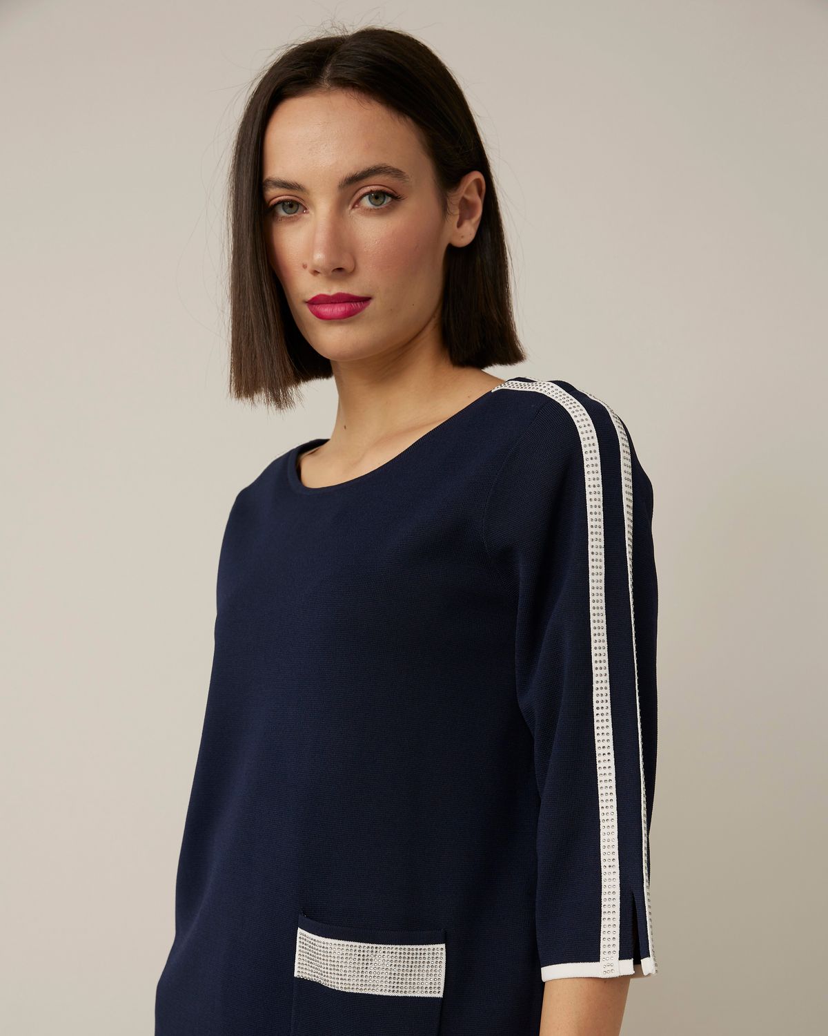 Navy/Vanilla Knitted Top Style  # 221924