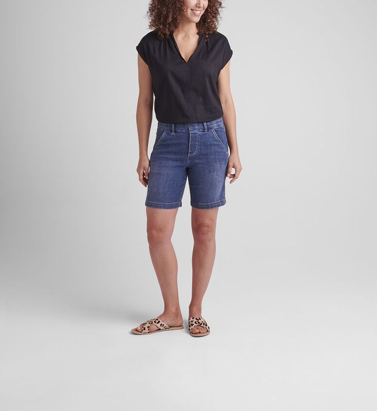 Maddie Mid Rise 8-inch Pull-On Short - J5108Au214