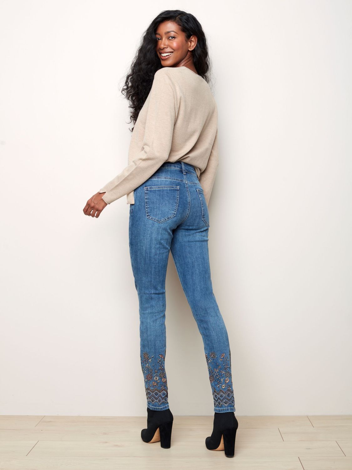 Embroidered Bottom Pant 5297