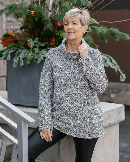 Courtney Pullover 401