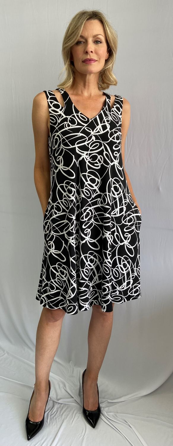 Black &amp; White Dress 77222