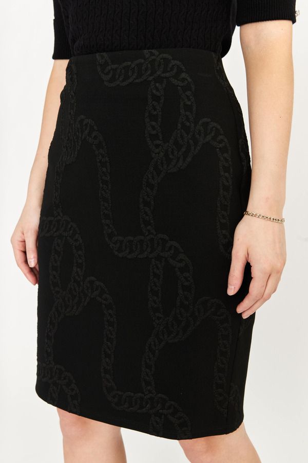 Solid Pencil Skirt Style 233365 CA$ 135, Color: Black, Size: 4