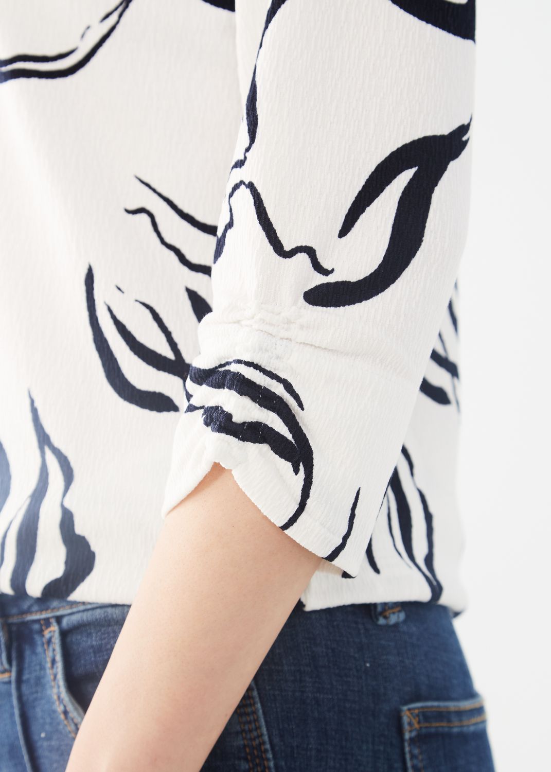 V Neck 3/4 Sleeve Top 3316964