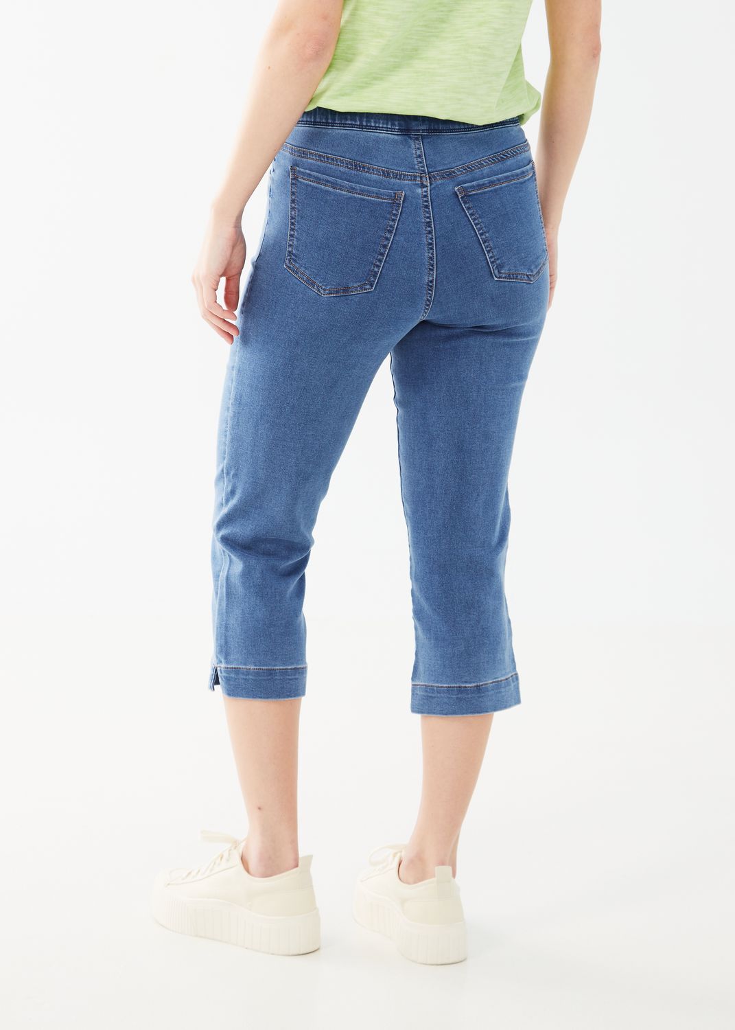 Pull On Denim Capri 2873711